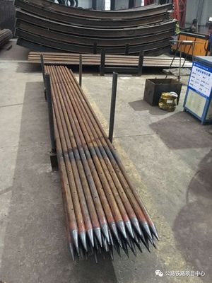豫龍橋隧-20年專注研發制造隧道設備 網片焊機、小導管打孔機、小導管縮尖機、冷彎機、連接板沖孔機、數控連接板加工機、噴漿車